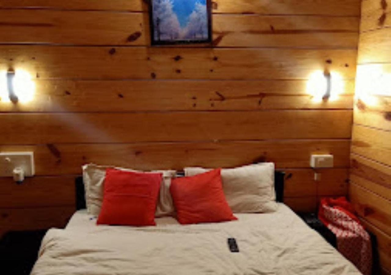 Kaas Woods Resort Yavateshwar Satara Eksteriør billede