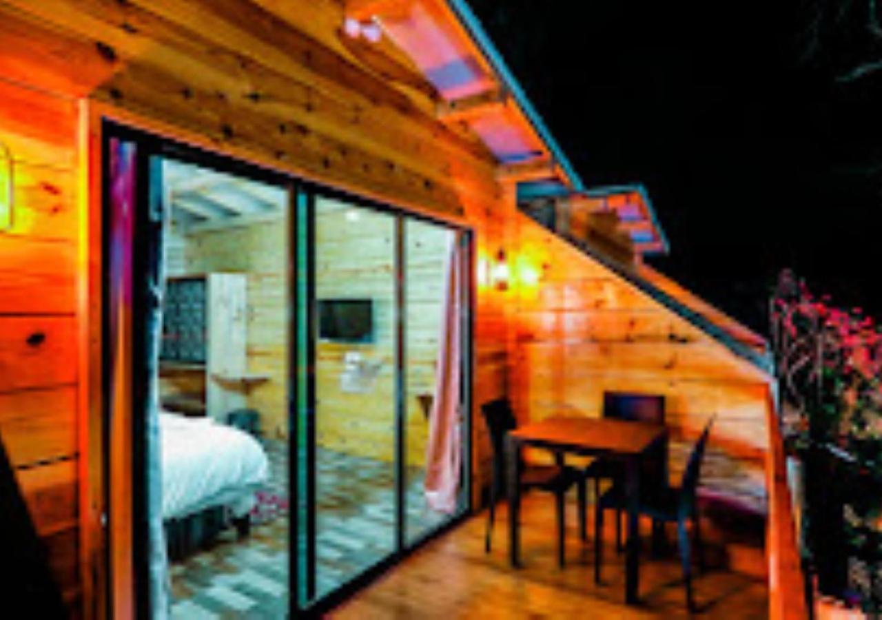 Kaas Woods Resort Yavateshwar Satara Eksteriør billede